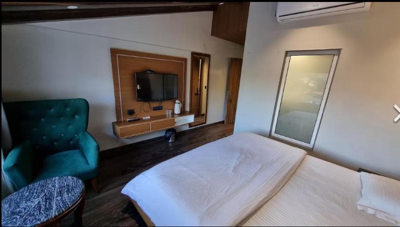 Deep Hotel Mussoorie Buitenkant foto