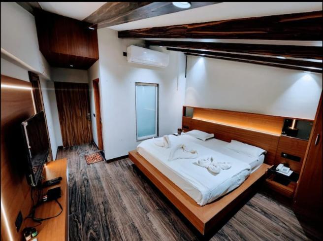 Deep Hotel Mussoorie Buitenkant foto