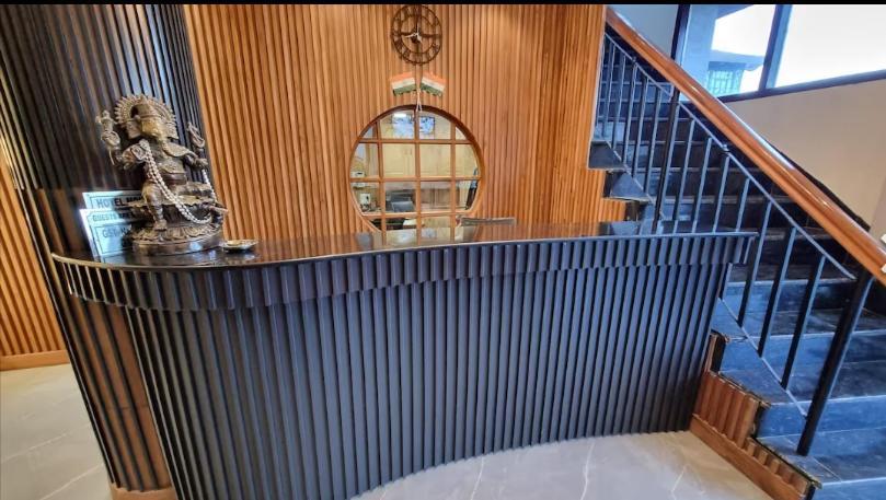 Deep Hotel Mussoorie Buitenkant foto