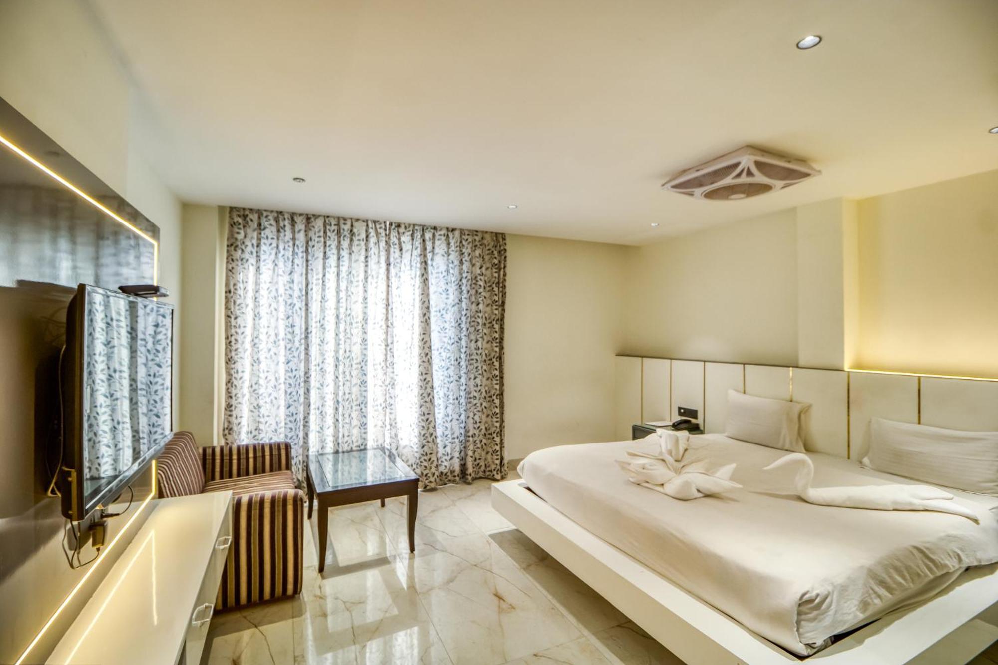 Deep Hotel Mussoorie Buitenkant foto