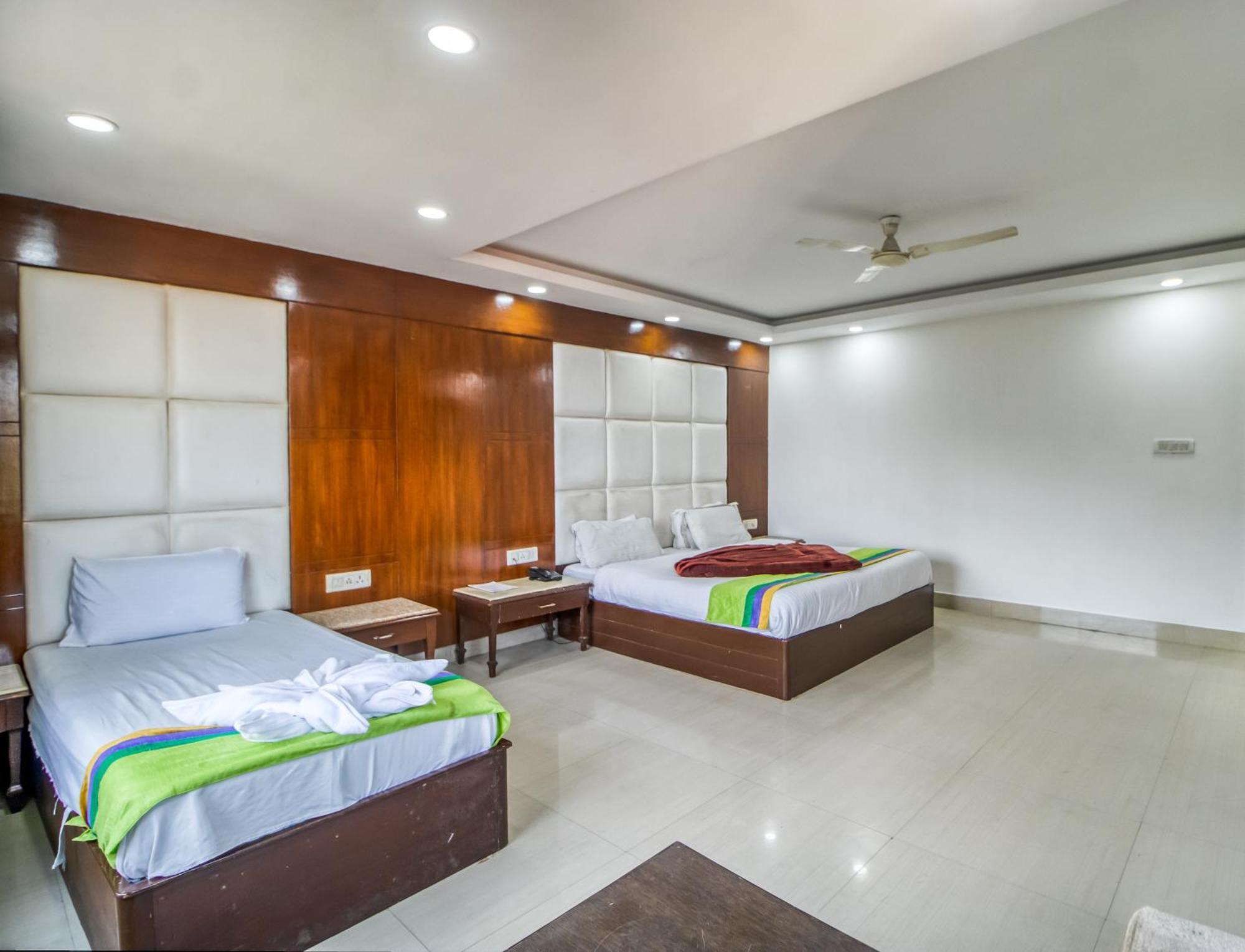 Deep Hotel Mussoorie Buitenkant foto